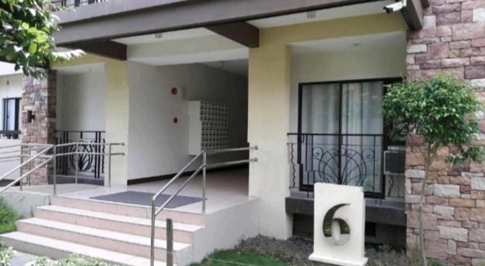 Apartelle D' Oasis Davao City Buitenkant foto